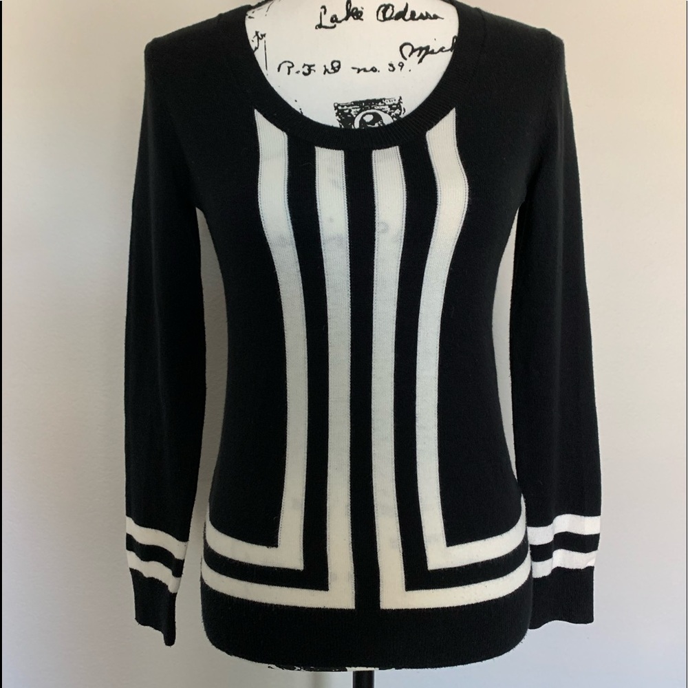 Banana Republic Fine Gauge Knit Sweater